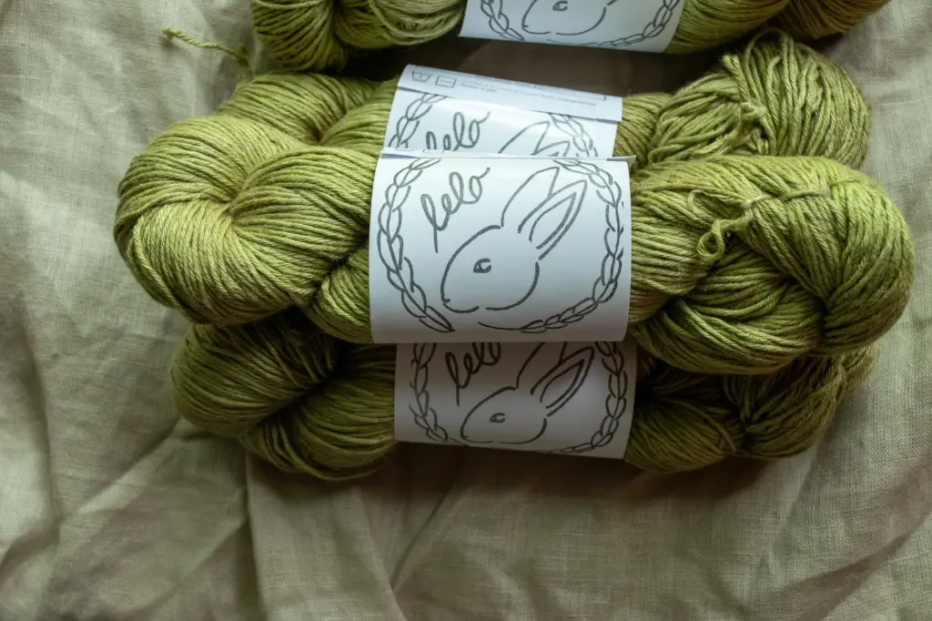 Mélise, soie et Lin, 115 gr., 4 disponibles