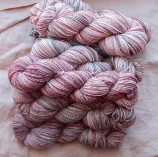 Véronique 5 disponibles